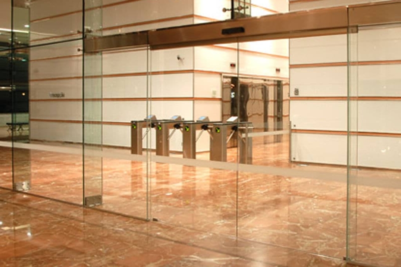 Porta Deslizante DURA-GLIDE™ All Glass